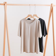 Load image into Gallery viewer, Men's Summer Essential UV Protective Short Sleeve T-Shirt UPF 50+ Sun Protection